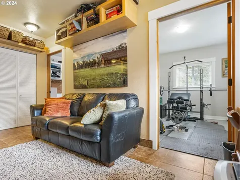 16580 S Cliff View Drive Oregon City OR 97045