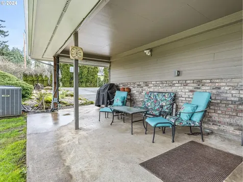 16580 S Cliff View Drive Oregon City OR 97045