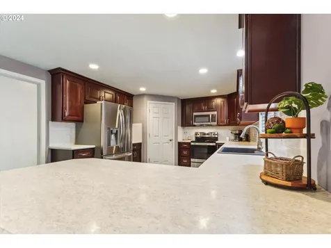 4709 Sw 207th Court Beaverton OR 97078