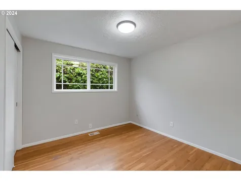 5424 Sw Dolph Drive Portland OR 97219