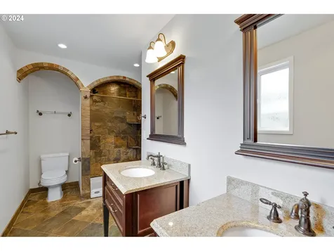 5424 Sw Dolph Drive Portland OR 97219