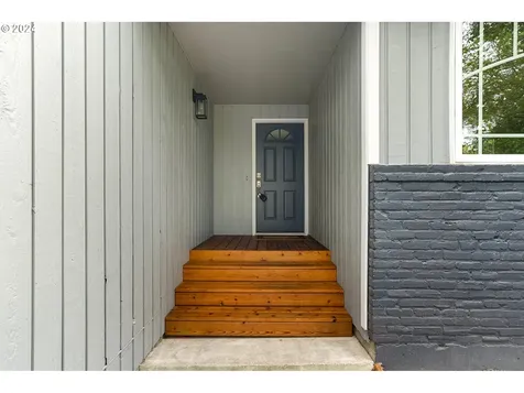 5424 Sw Dolph Drive Portland OR 97219