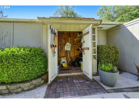89299 Fir Butte Road Eugene OR 97402