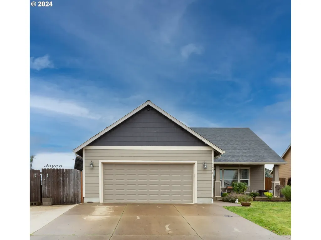 3461 Hawk Arrow Drive Lebanon OR 97355