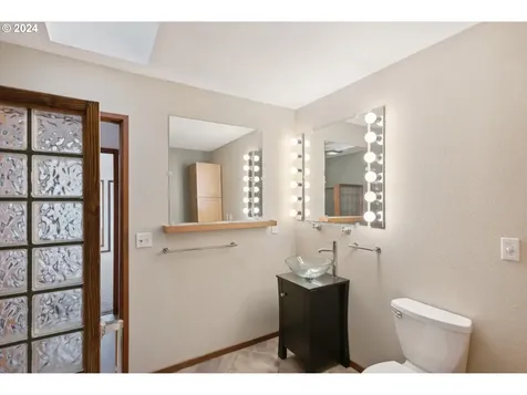 17305 Craig Court Gladstone OR 97027