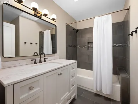 7520 SW Alpine Drive Beaverton OR 97008