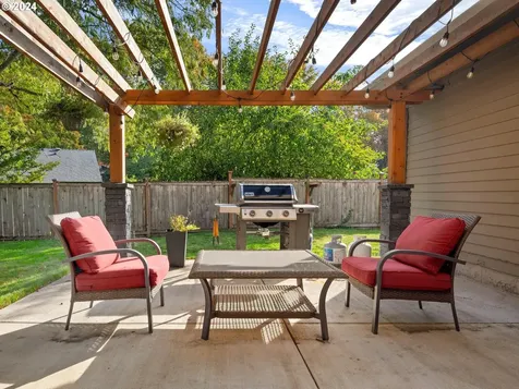 7520 SW Alpine Drive Beaverton OR 97008