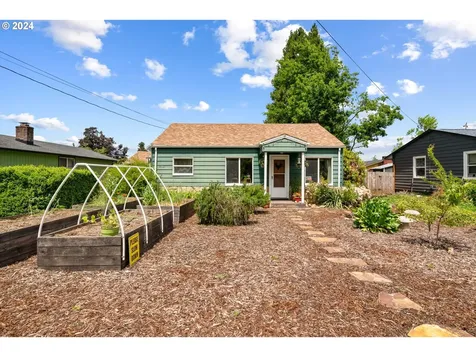 1064 Tyler Avenue Cottage Grove OR 97424