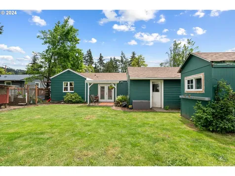 1064 Tyler Avenue Cottage Grove OR 97424