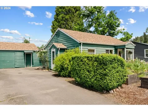 1064 Tyler Avenue Cottage Grove OR 97424
