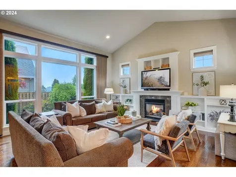 138 W 15th Circle La Center WA 98629
