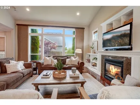 138 W 15th Circle La Center WA 98629