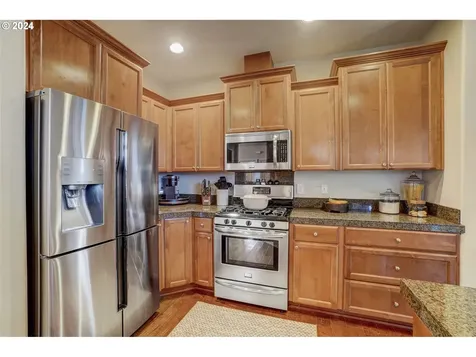 138 W 15th Circle La Center WA 98629