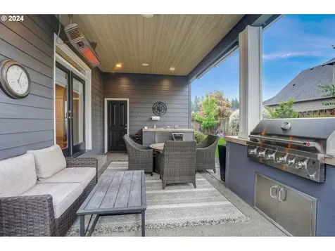 138 W 15th Circle La Center WA 98629