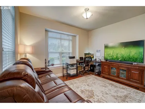 138 W 15th Circle La Center WA 98629