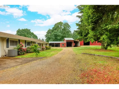 10320 SE Hillview Drive Amity OR 97101