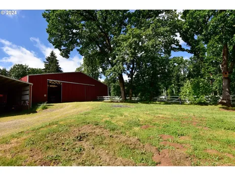 10320 SE Hillview Drive Amity OR 97101