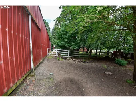 10320 SE Hillview Drive Amity OR 97101
