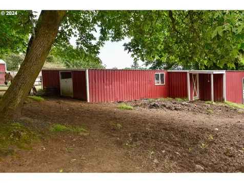 10320 SE Hillview Drive Amity OR 97101