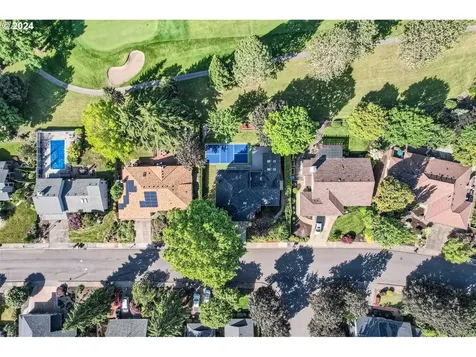 4475 Nw Neskowin Avenue Portland OR 97229