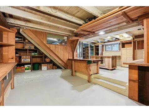 916 Se Nehalem Street Portland OR 97202