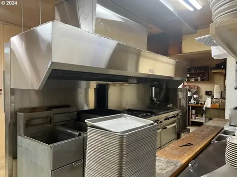 3030 Oregon Avenue Bandon OR 97411