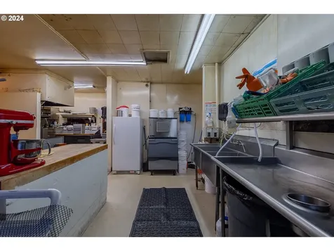 3030 Oregon Avenue Bandon OR 97411