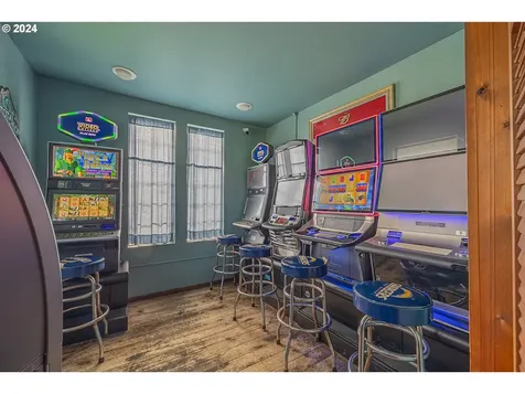 3030 Oregon Avenue Bandon OR 97411