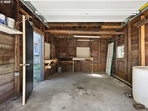 2507 Ne Wasco Street Portland OR 97232