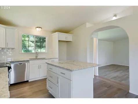 30968 S Wall Street Colton OR 97017