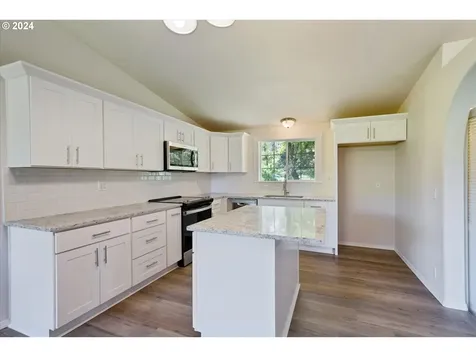30968 S Wall Street Colton OR 97017
