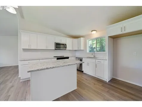 30968 S Wall Street Colton OR 97017
