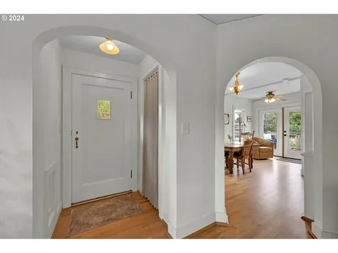 75 Mecca Avenue Eugene OR 97404