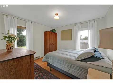 75 Mecca Avenue Eugene OR 97404
