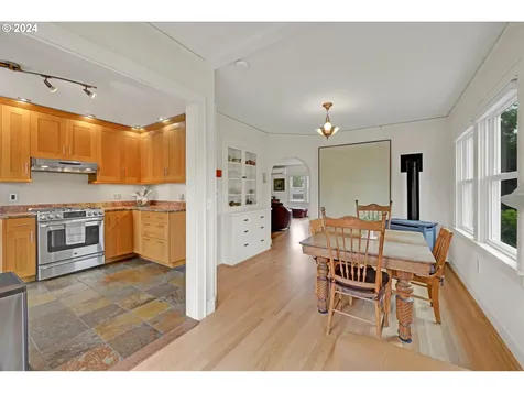 75 Mecca Avenue Eugene OR 97404