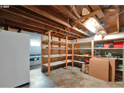 75 Mecca Avenue Eugene OR 97404