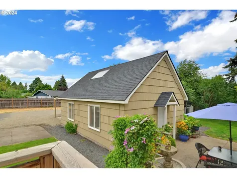 75 Mecca Avenue Eugene OR 97404