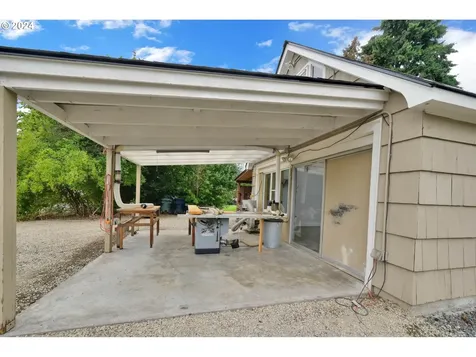 75 Mecca Avenue Eugene OR 97404