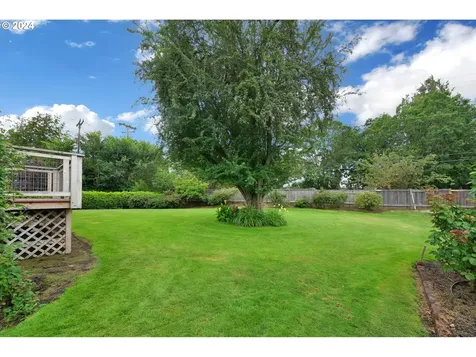 75 Mecca Avenue Eugene OR 97404
