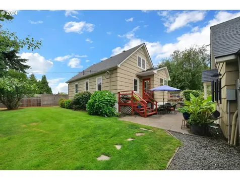 75 Mecca Avenue Eugene OR 97404