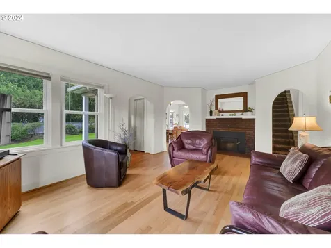 75 Mecca Avenue Eugene OR 97404