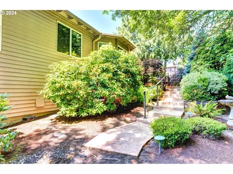 12464 Sw Sheldrake Way Beaverton OR 97007