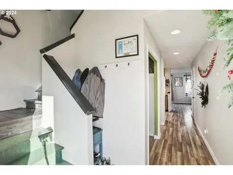 12994 NW Maplecrest Way Banks OR 97106