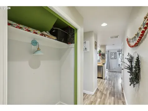 12994 NW Maplecrest Way Banks OR 97106