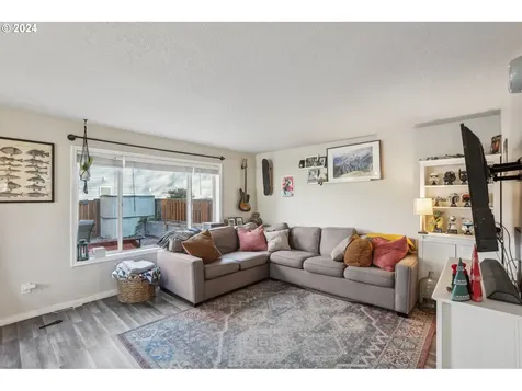 12994 NW Maplecrest Way Banks OR 97106