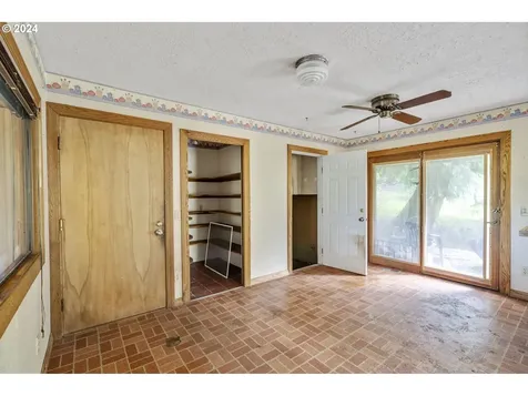 6839 SE 112th Avenue Portland OR 97266