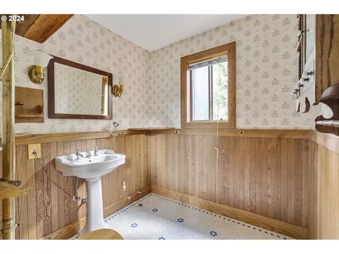 6839 SE 112th Avenue Portland OR 97266