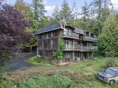 6839 SE 112th Avenue Portland OR 97266