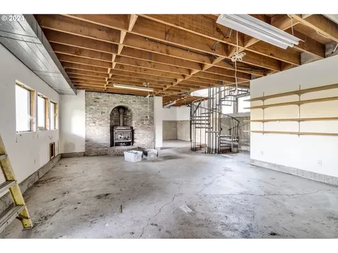 6839 SE 112th Avenue Portland OR 97266