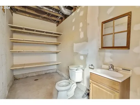 6839 SE 112th Avenue Portland OR 97266